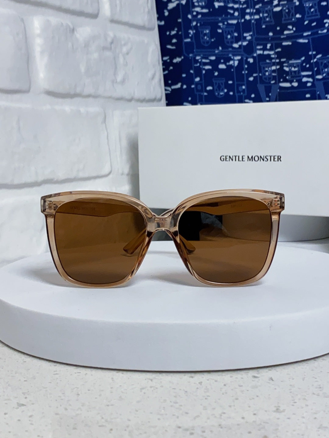 Gentle Monster LAROSA Square Brown Lens Sunglasses for Men & Women - detail image 2