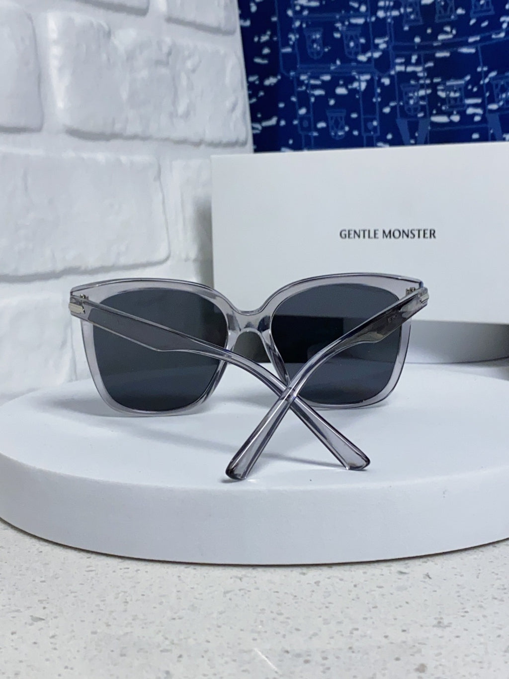 Gentle Monster LAROSA Square Black Lens Sunglasses for Men & Women - 358883 - detail image 3