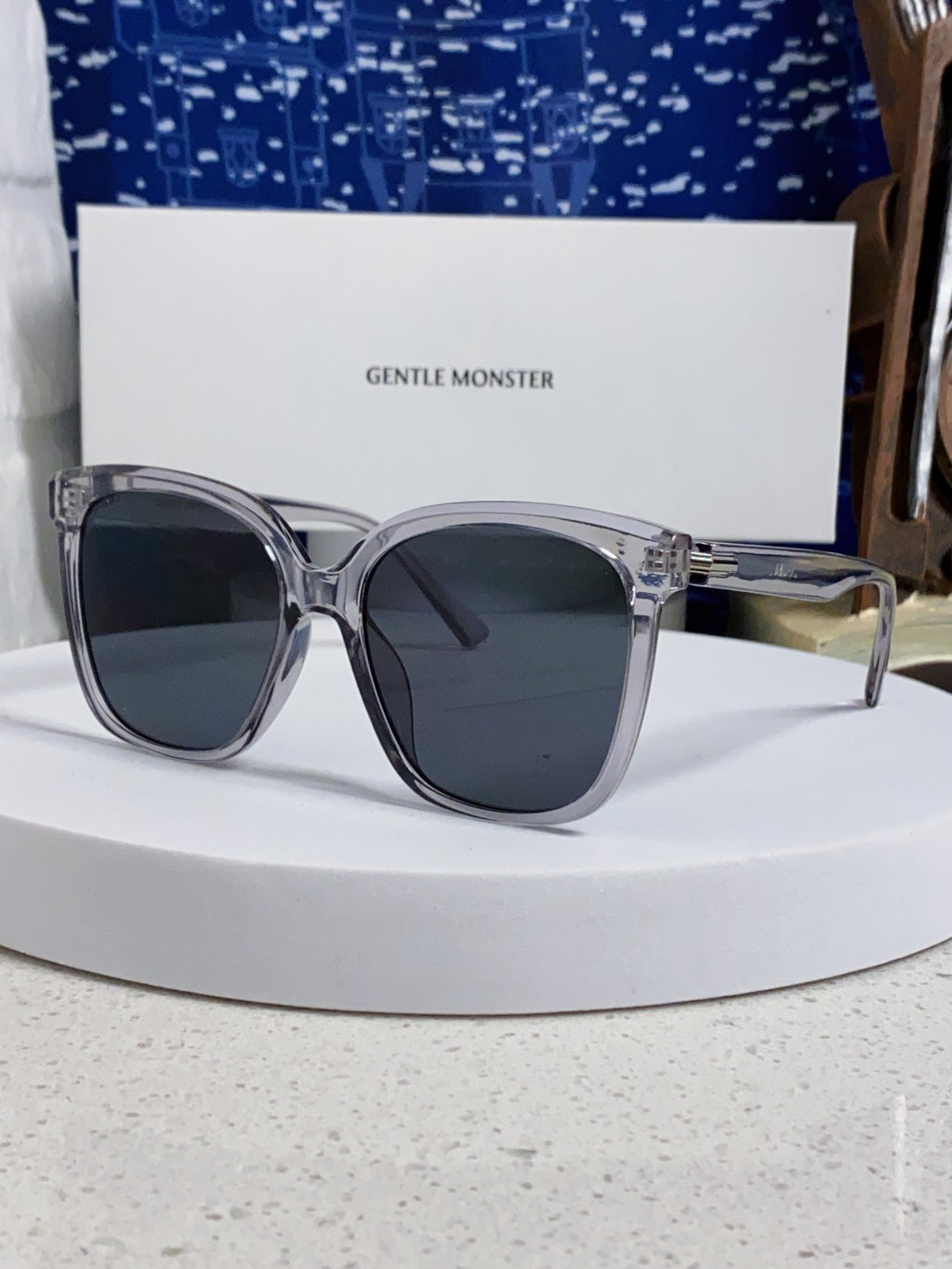 Gentle Monster LAROSA Square Black Lens Sunglasses for Men & Women - 488055