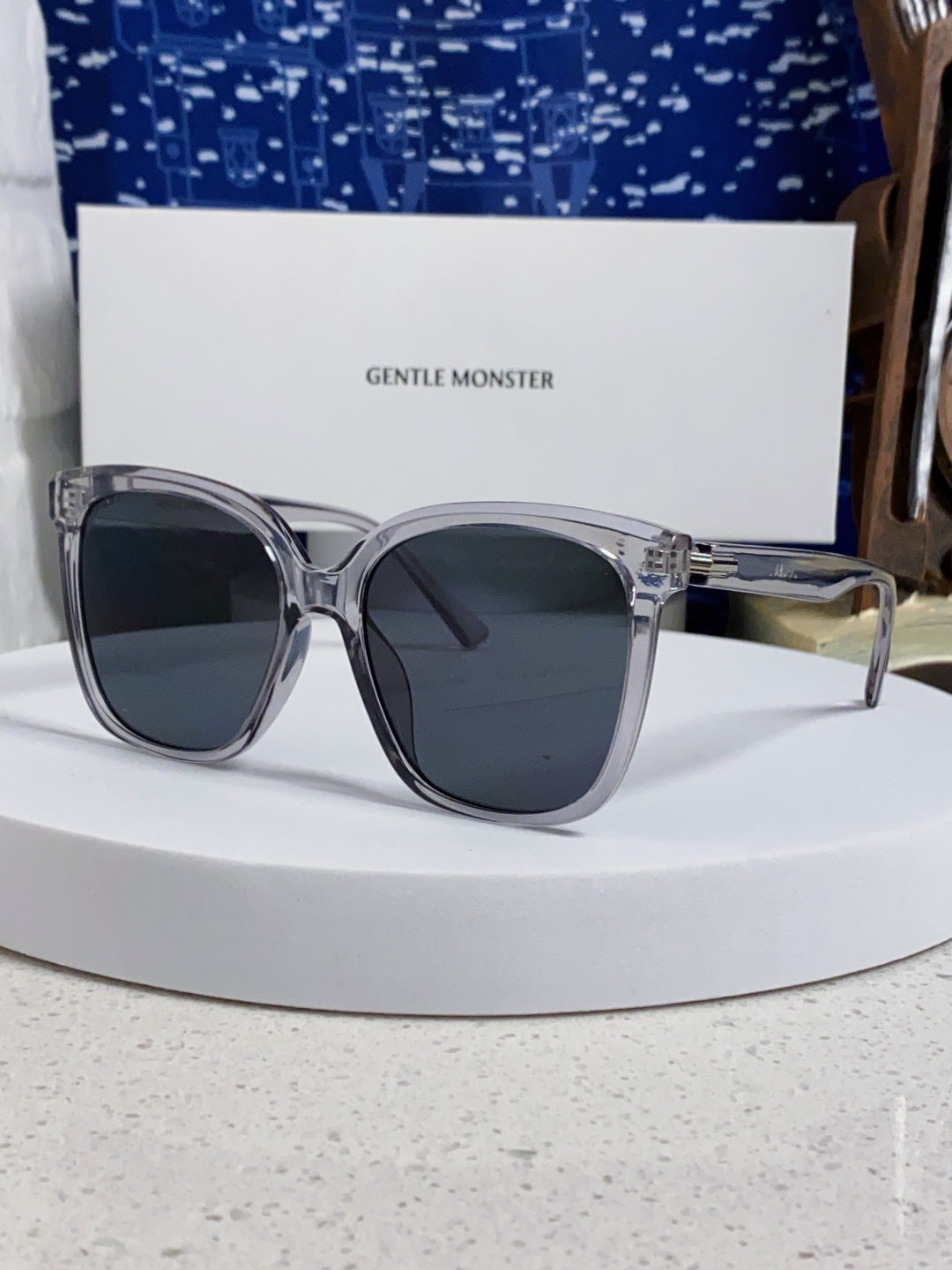Gentle Monster LAROSA Square Black Lens Sunglasses for Men & Women - 488055