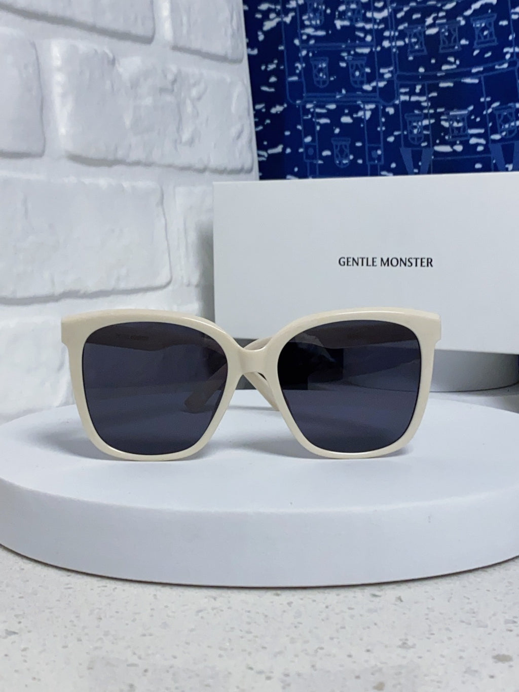 Gentle Monster LAROSA Square Blue Lens Sunglasses for Men & Women - 358884 - detail image 2