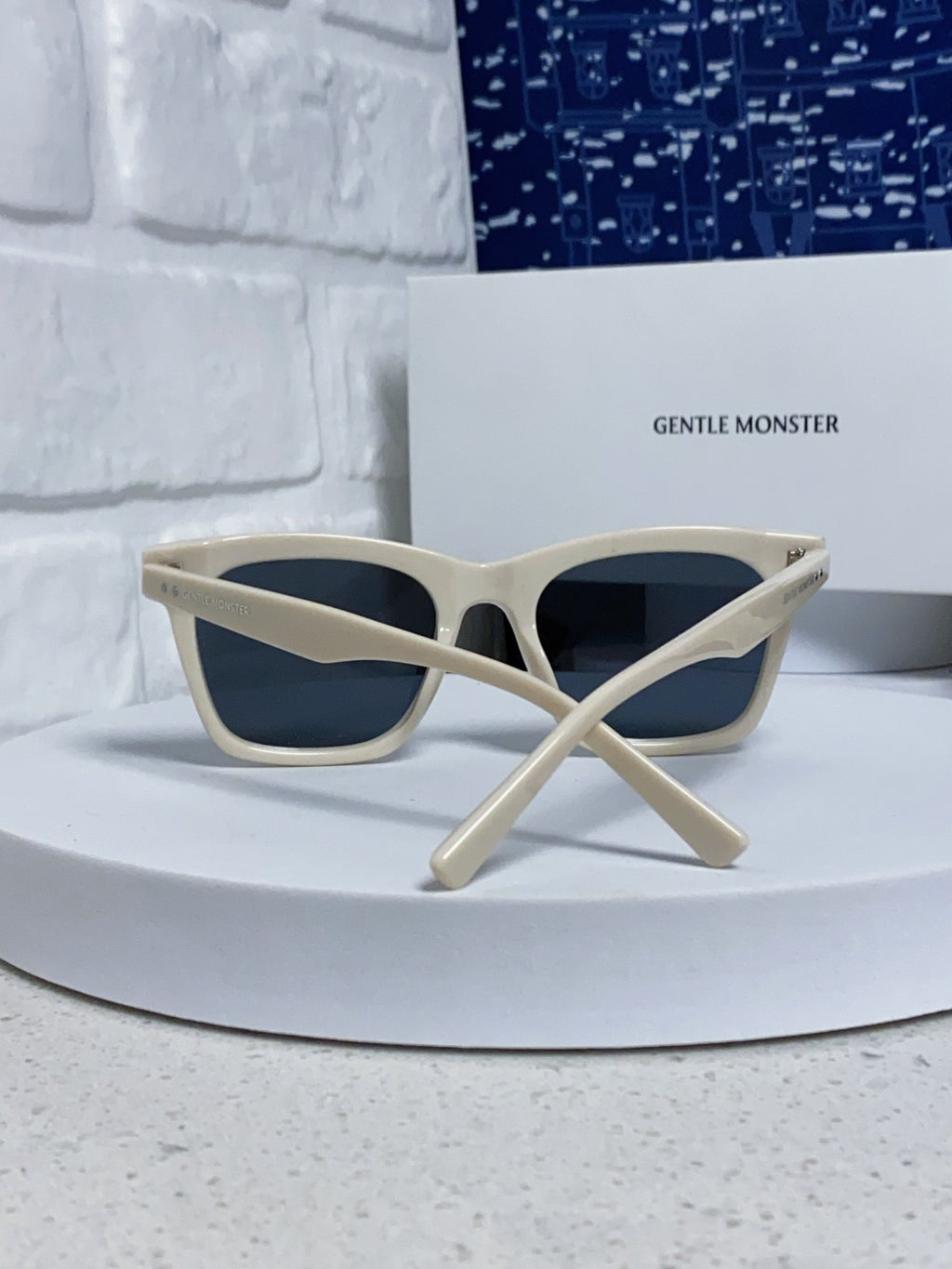 Gentle Monster GEGEN Square Blue Lens Sunglasses for Men & Women - detail image 3