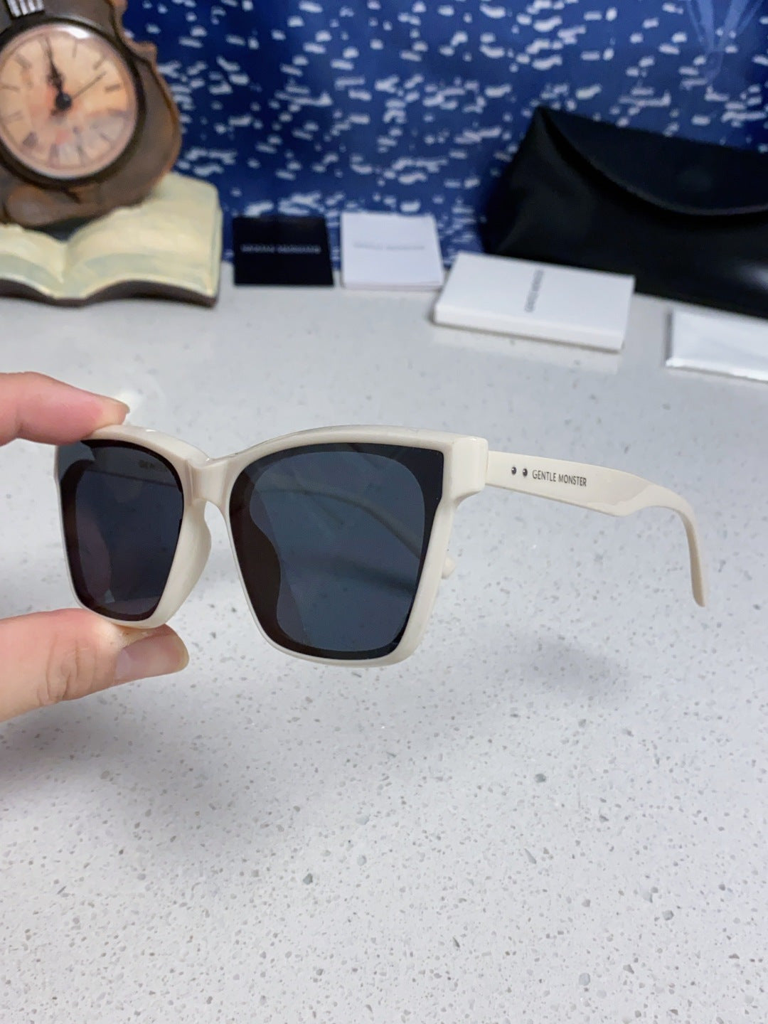 Gentle Monster GEGEN Square Blue Lens Sunglasses for Men & Women - detail image 6