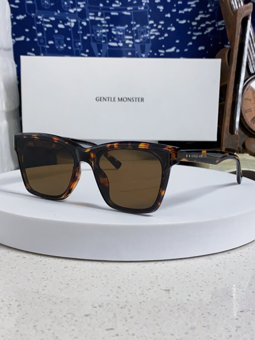 Gentle Monster GEGEN Square Black Lens Sunglasses for Men & Women - 466382