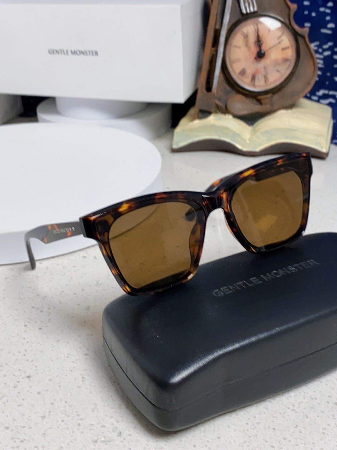 Gentle Monster GEGEN Square Black Lens Sunglasses for Men & Women - 466382 - detail image 10
