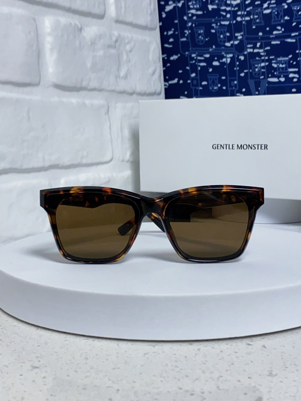 Gentle Monster GEGEN Square Black Lens Sunglasses for Men & Women - 466382 - detail image 2