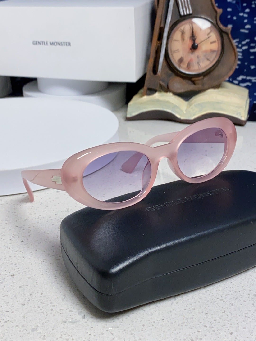 Gentle Monster Polarized Oval Silver Lens Sunglasses for Men - 466386 - detail image 9