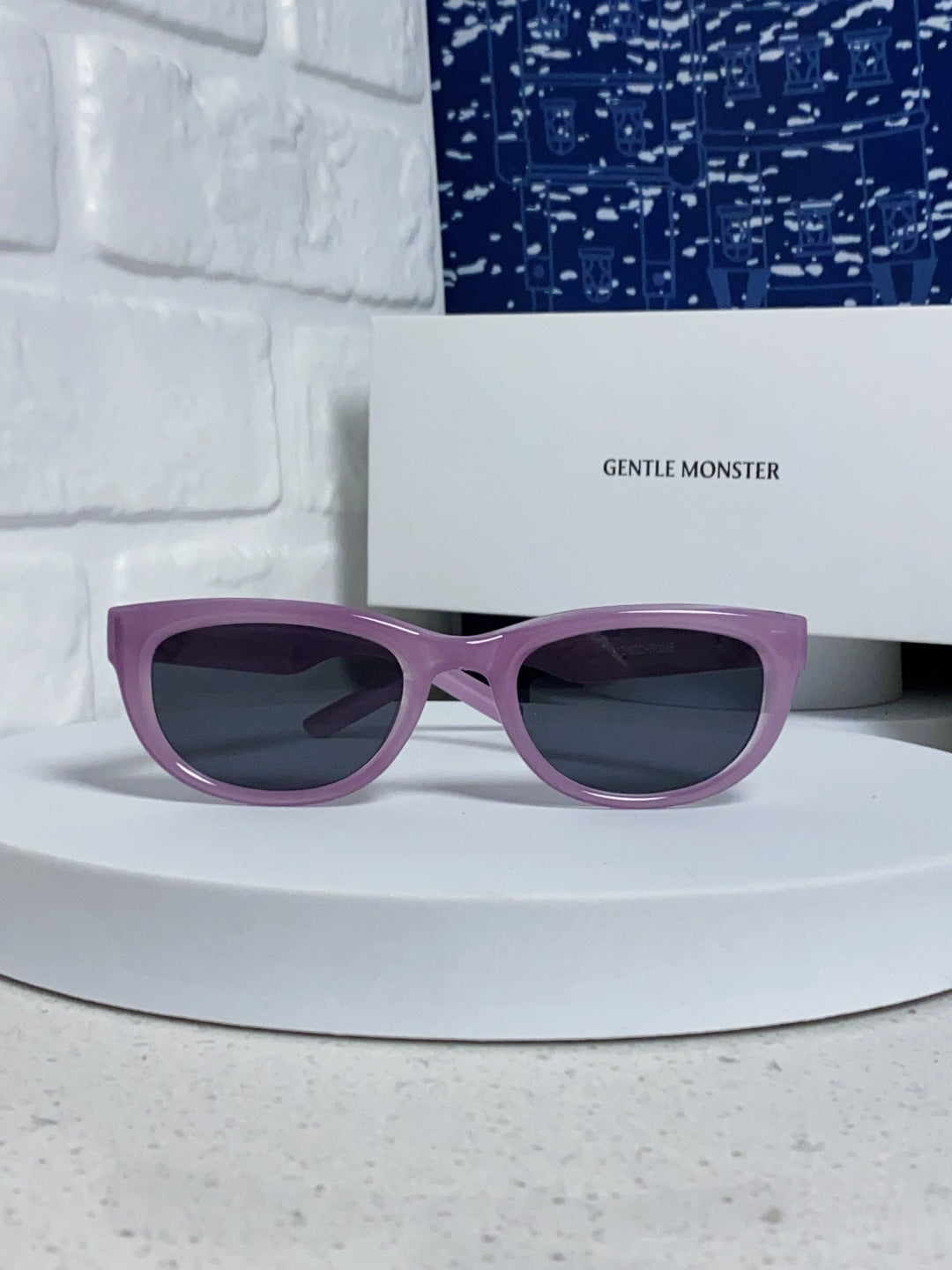 Gentle Monster MONOCHROME Round Blue Lens Sunglasses for Women - 399399 - detail image 2