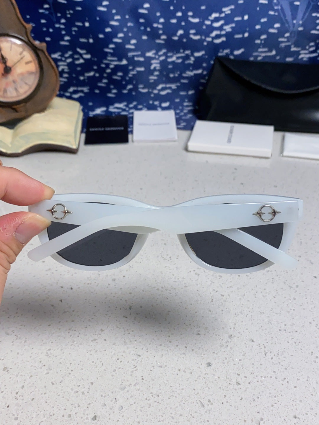 Gentle Monster MONOCHROME Round Blue Lens Sunglasses for Women - 158662 - detail image 5