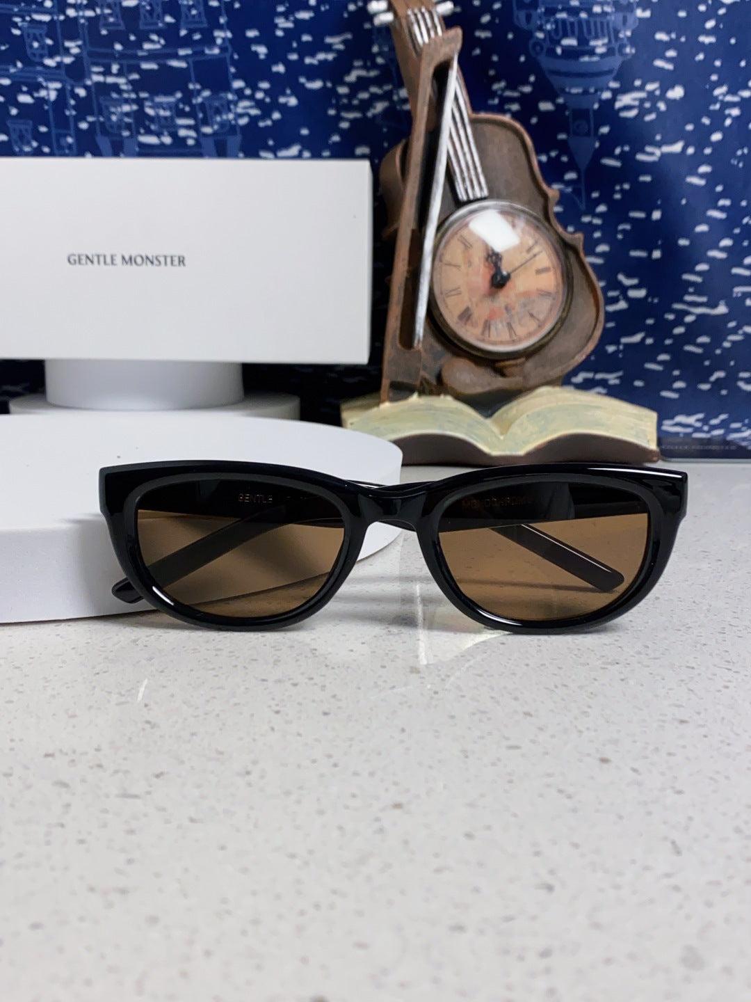 Gentle Monster MONOCHROME Round Brown Lens Sunglasses for Women - detail image 9