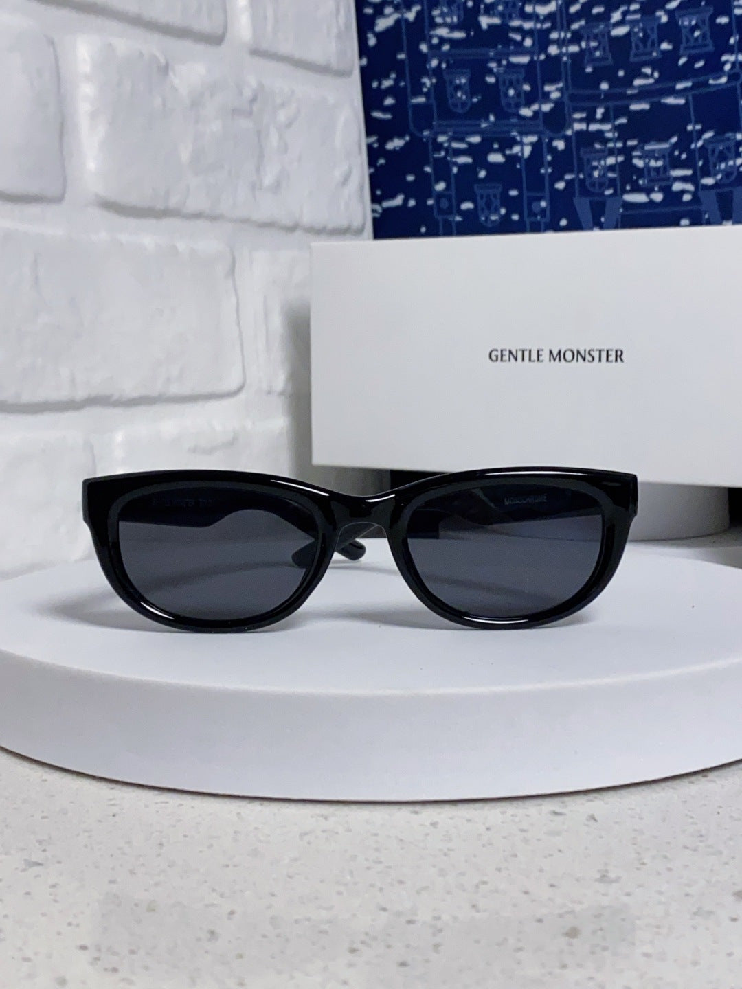Gentle Monster MONOCHROME Round Red Lens Sunglasses for Women - 158666 - detail image 2