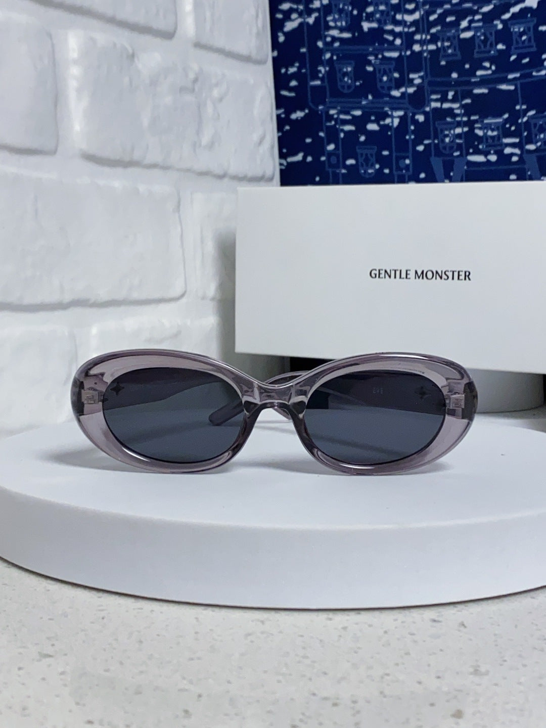 Gentle Monster EVE Polarized Cat-Eye Silver Lens Sunglasses for Men & Women - detail image 2