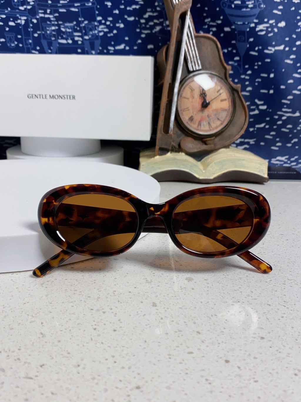 Gentle Monster EVE Polarized Cat-Eye Brown Lens Sunglasses for Men & Women - detail image 9