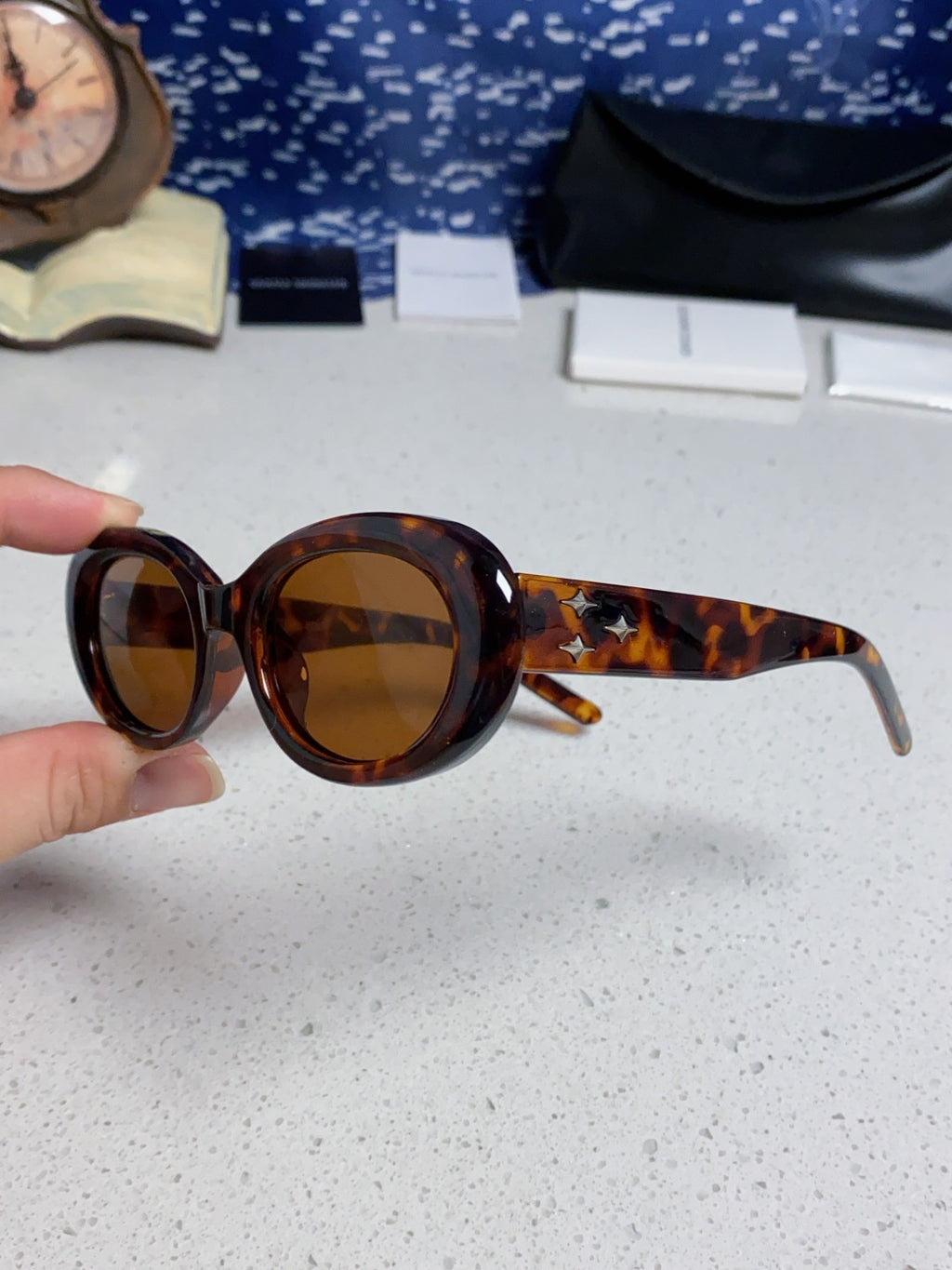 Gentle Monster EVE Polarized Cat-Eye Brown Lens Sunglasses for Men & Women - detail image 6