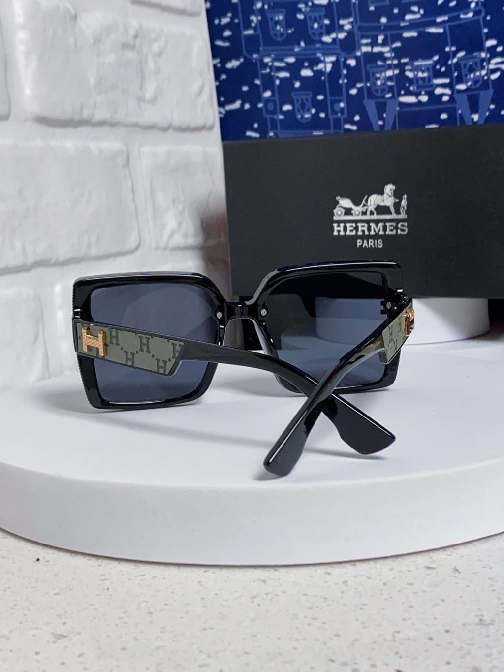 Hermès Square Silver Lens Sunglasses for Women - 399446 - detail image 3