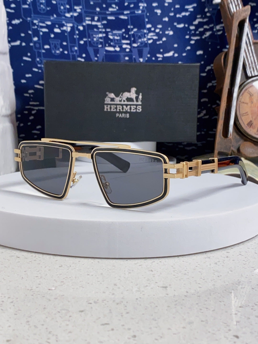 Hermès Fashion Silver Lens Sunglasses for Men & Women - 416529
