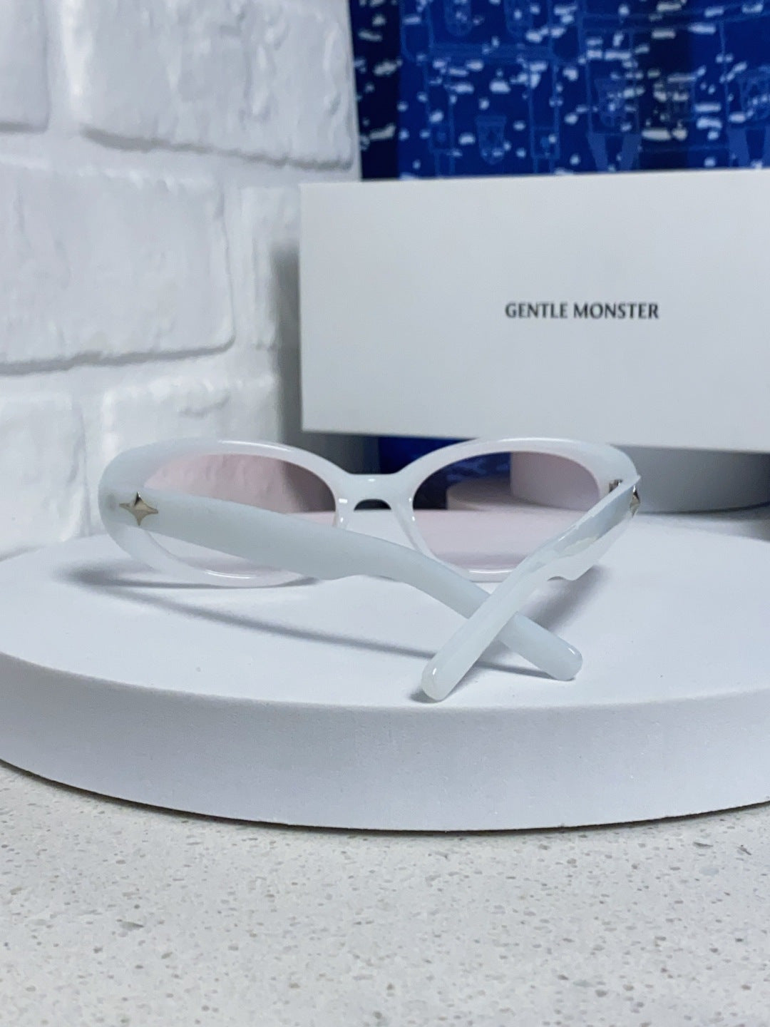 Gentle Monster BANDON Round Silver Lens Sunglasses for Men & Women - 449972 - detail image 3