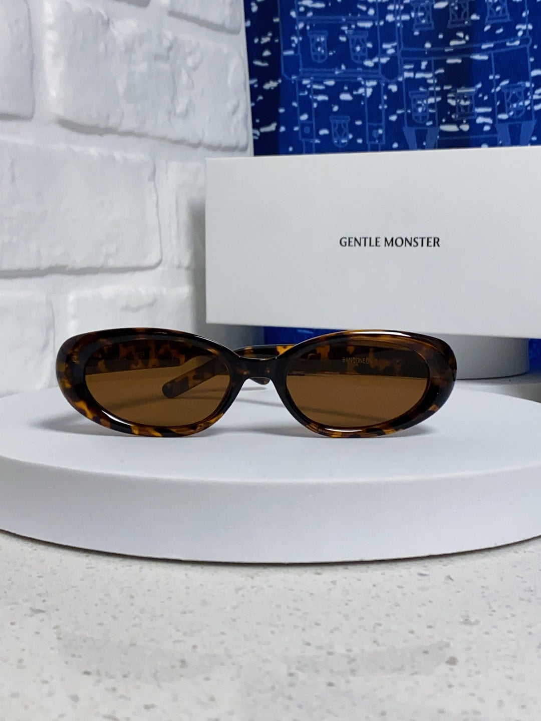 Gentle Monster BANDON Round Brown Lens Sunglasses for Men & Women - detail image 2