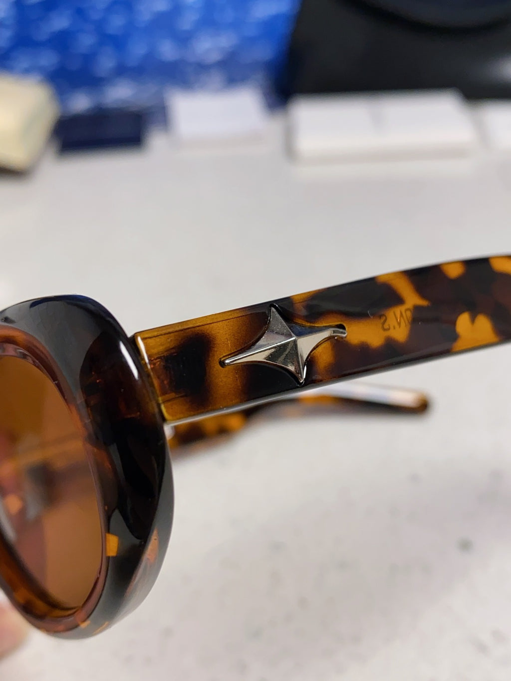 Gentle Monster BANDON Round Brown Lens Sunglasses for Men & Women - detail image 7