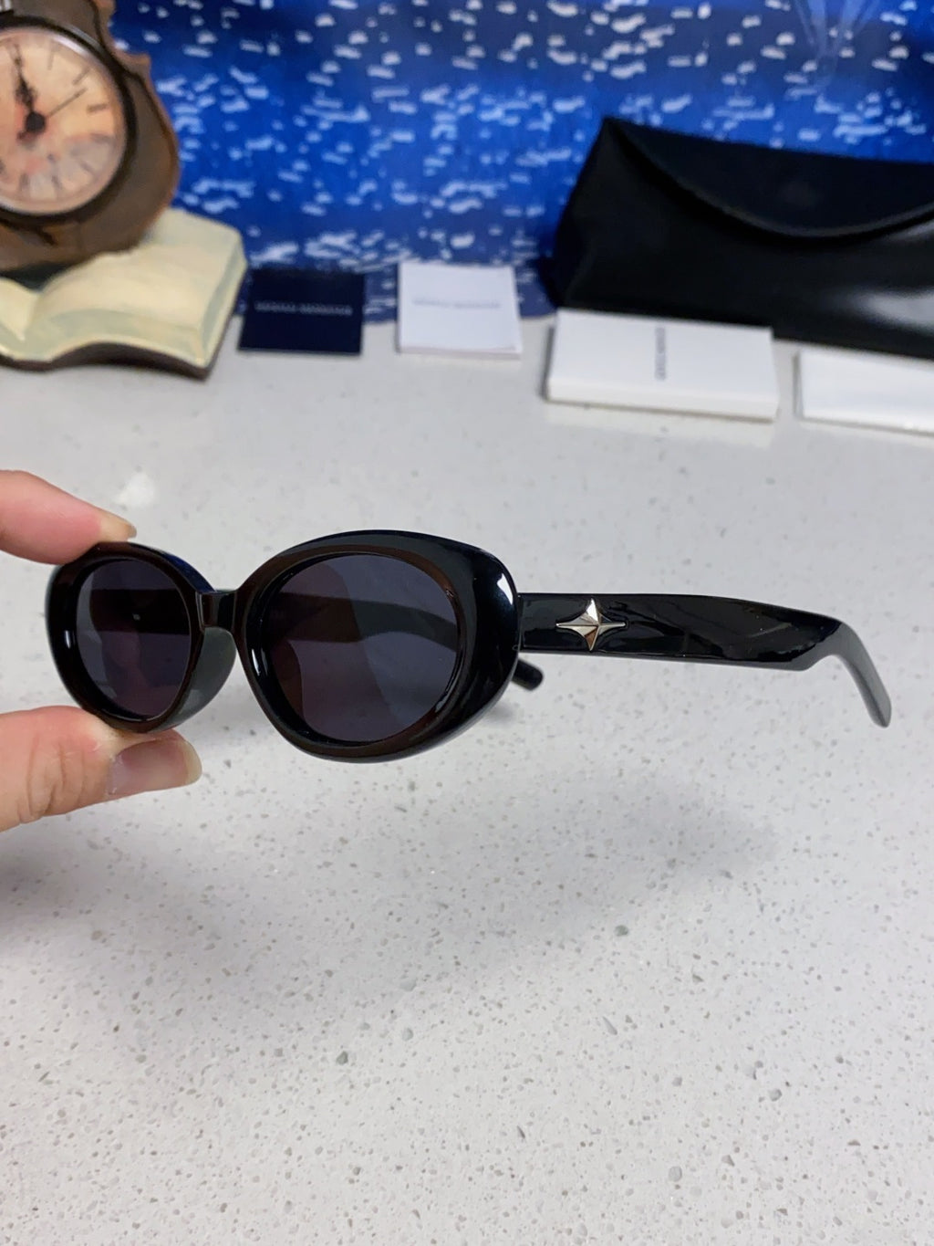 Gentle Monster BANDON Round Silver Lens Sunglasses for Men & Women - detail image 6