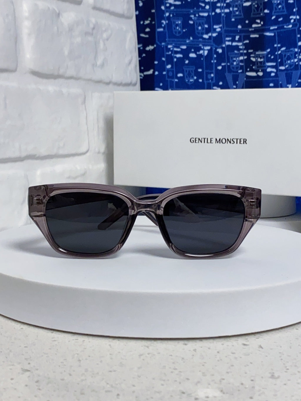 Gentle Monster TR1088 Square Black Lens Sunglasses for Women - 416468 - detail image 2