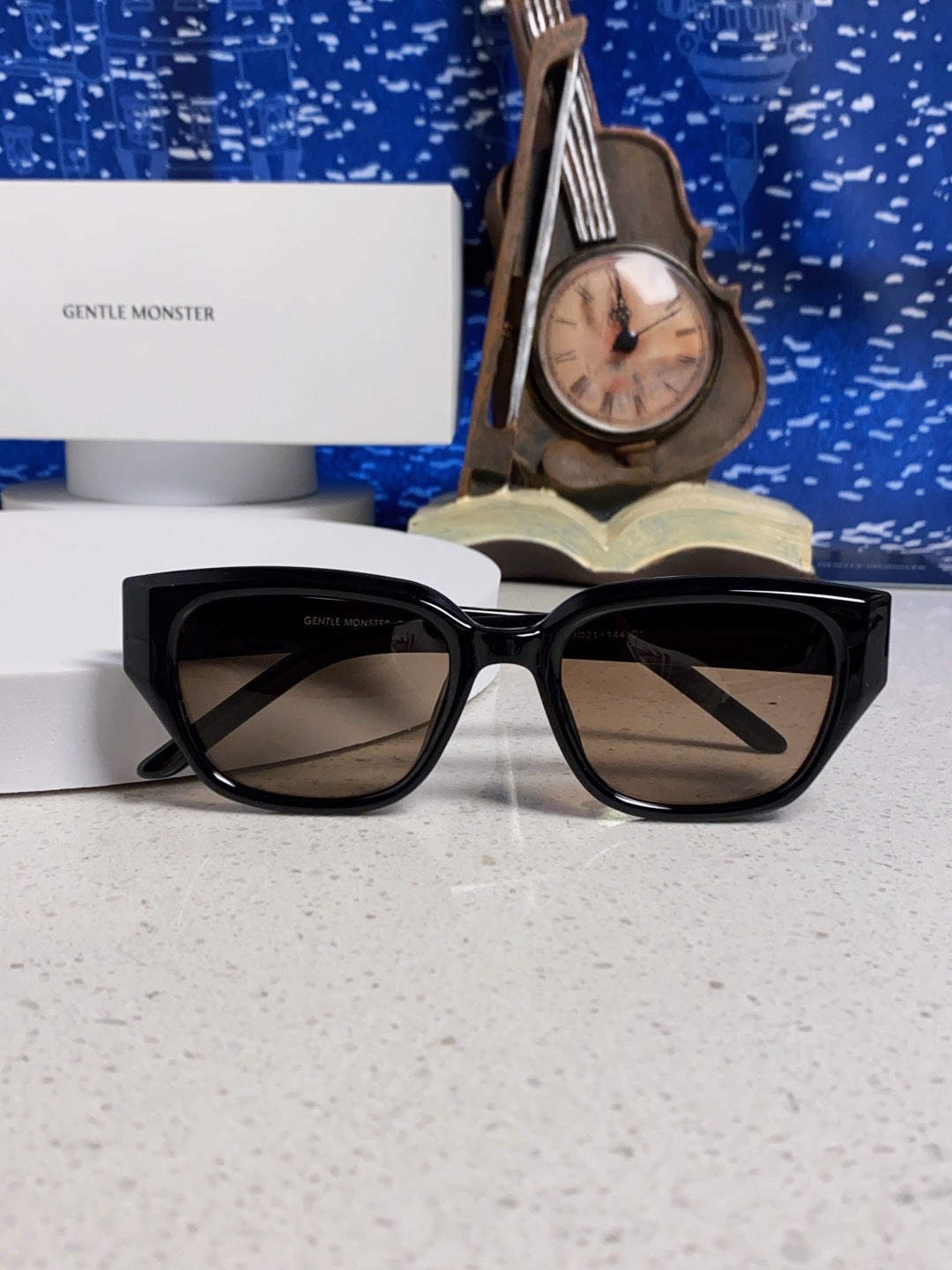 Gentle Monster TR1088 Square Silver Lens Sunglasses for Women - detail image 9