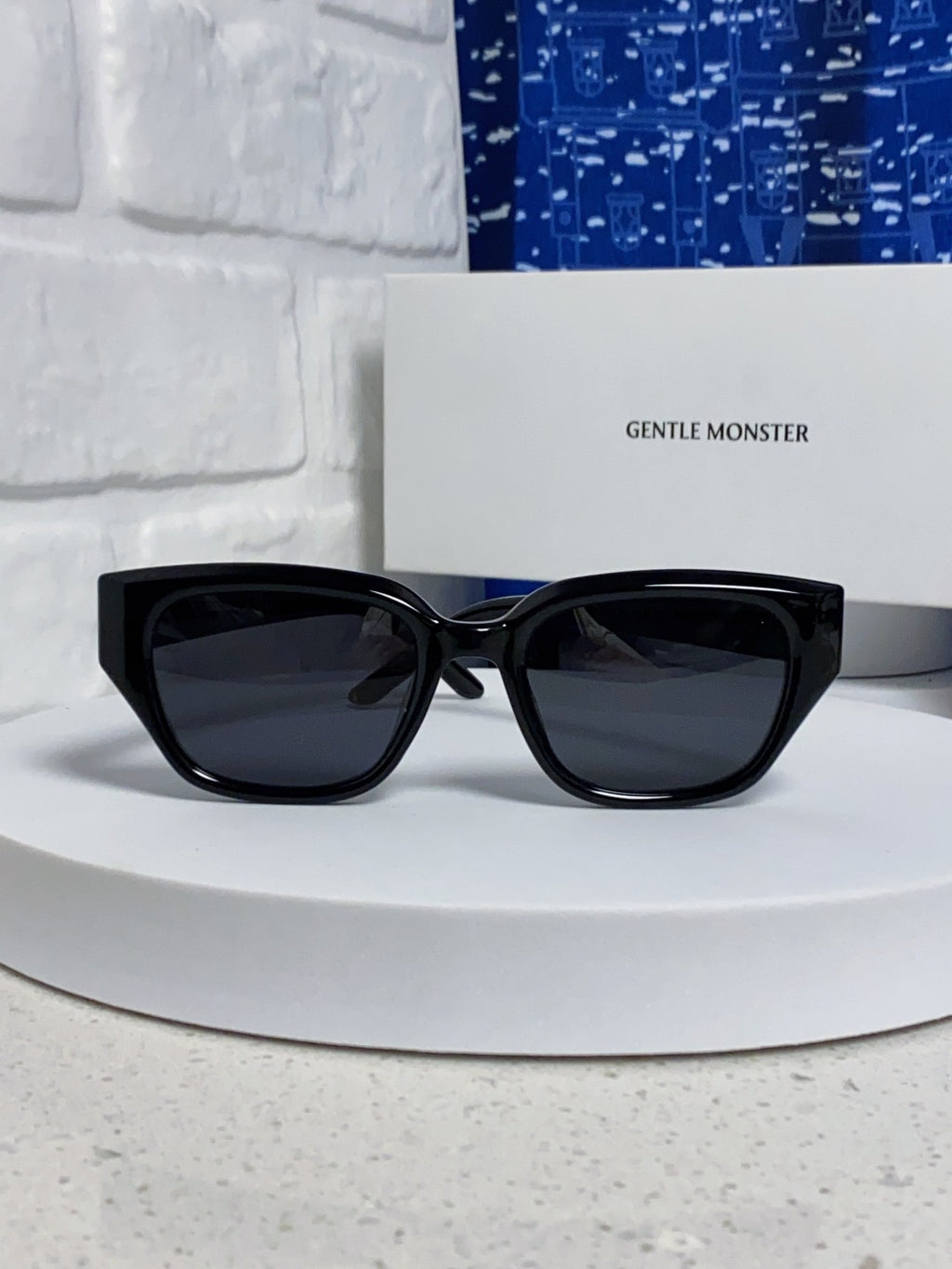 Gentle Monster TR1088 Square Black Lens Sunglasses for Women - detail image 2
