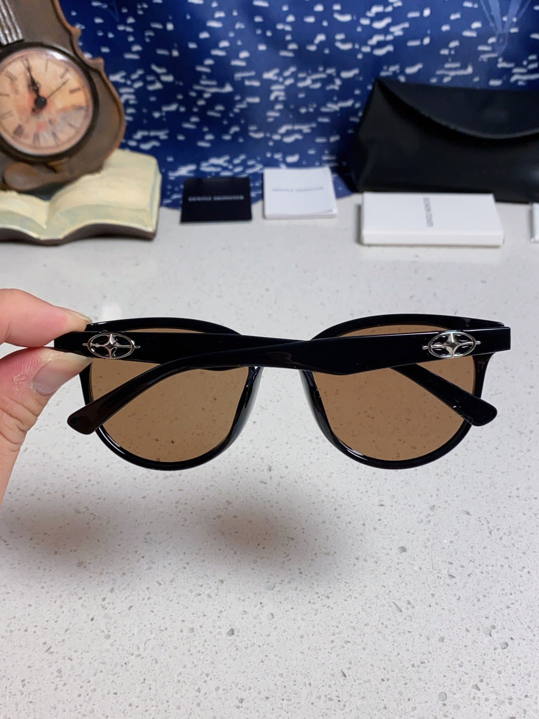 Gentle Monster TR1091 Round Brown Lens Sunglasses for Men & Women - detail image 5