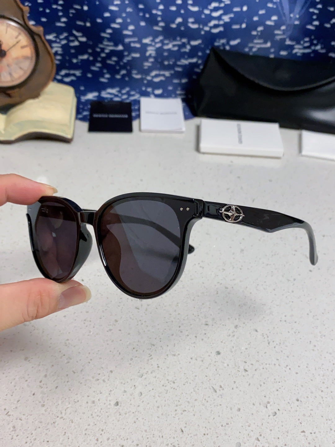 Gentle Monster TR1091 Round Black Lens Sunglasses for Men & Women - 487986 - detail image 6