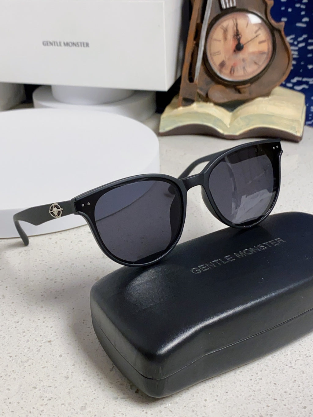 Gentle Monster TR1091 Round Black Lens Sunglasses for Men & Women - 416488 - detail image 10