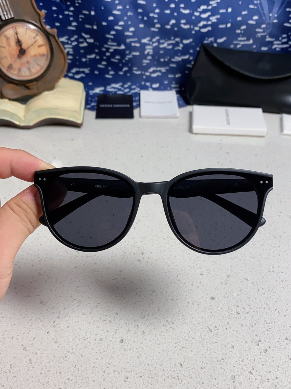 Gentle Monster TR1091 Round Black Lens Sunglasses for Men & Women - detail image 4