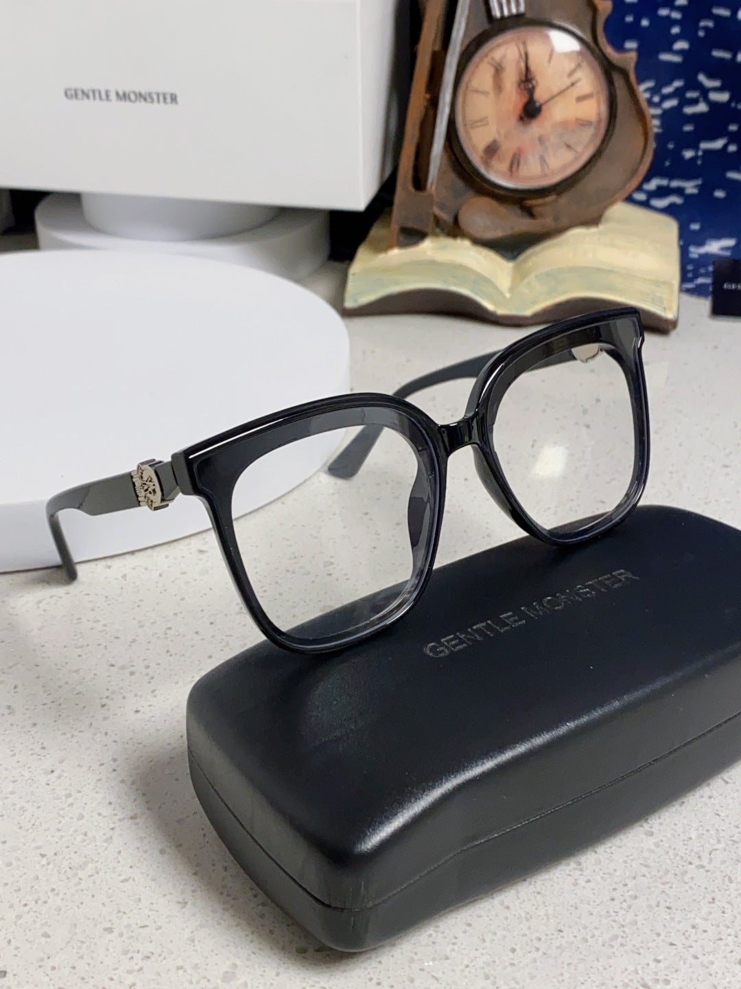 Gentle Monster SWIPE4 Square Gray Lens Sunglasses for Men & Women - 487988 - detail image 10