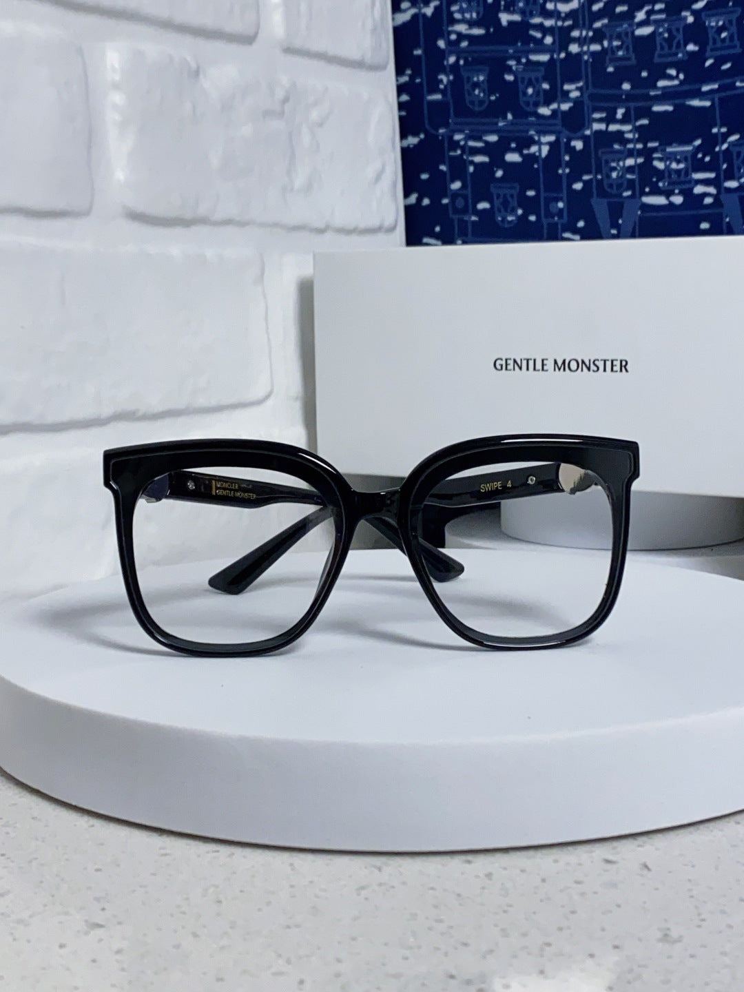Gentle Monster SWIPE4 Square Gray Lens Sunglasses for Men & Women - 416489 - detail image 2