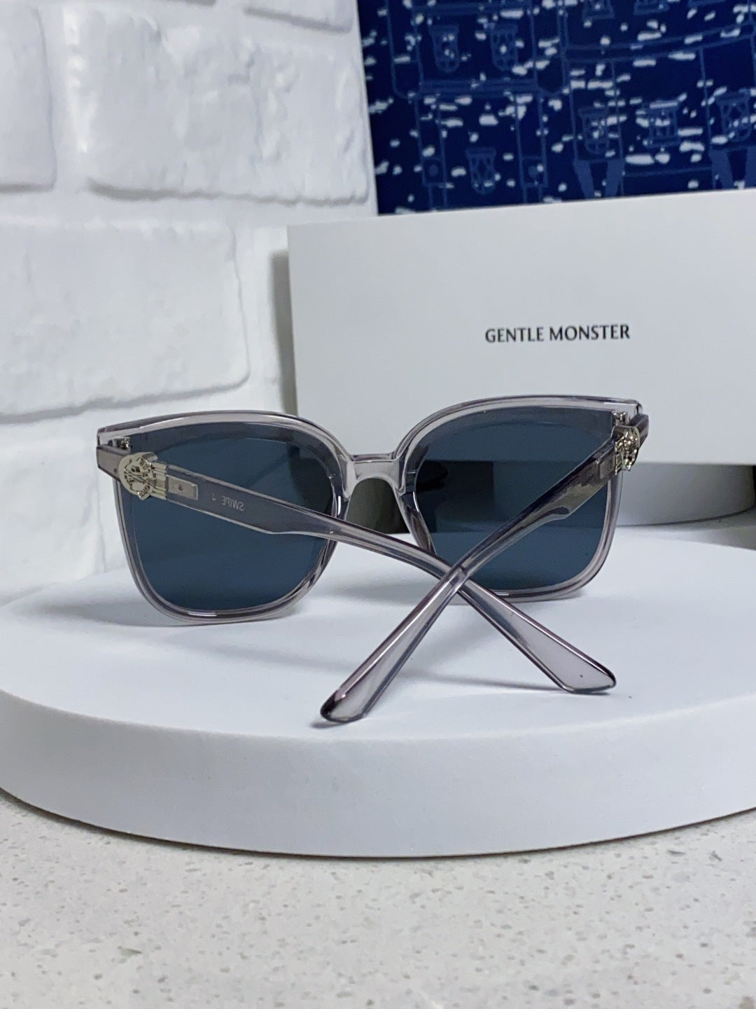Gentle Monster SWIPE4 Square Black Lens Sunglasses for Men & Women - 487989 - detail image 3