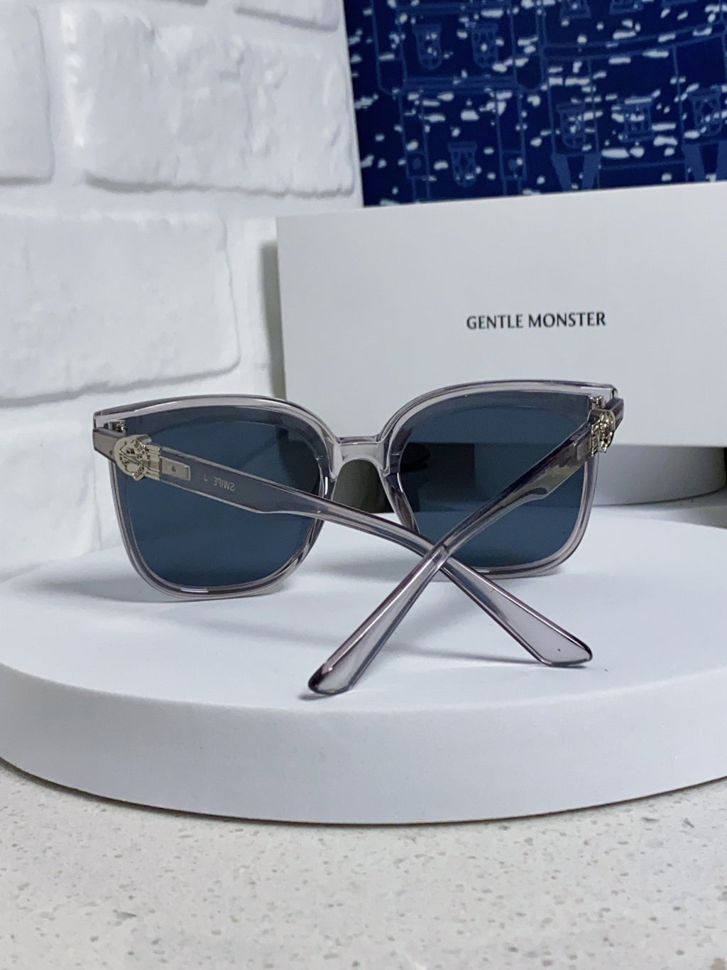 Gentle Monster SWIPE4 Square Black Lens Sunglasses for Men & Women - 416490 - detail image 3