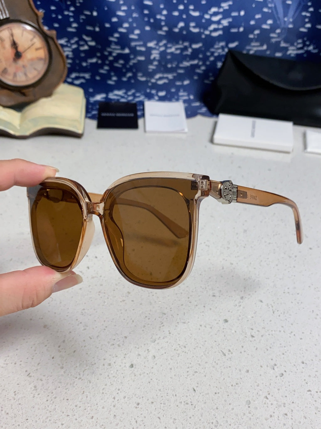 Gentle Monster SWIPE4 Square Brown Lens Sunglasses for Men & Women - 416491 - detail image 6