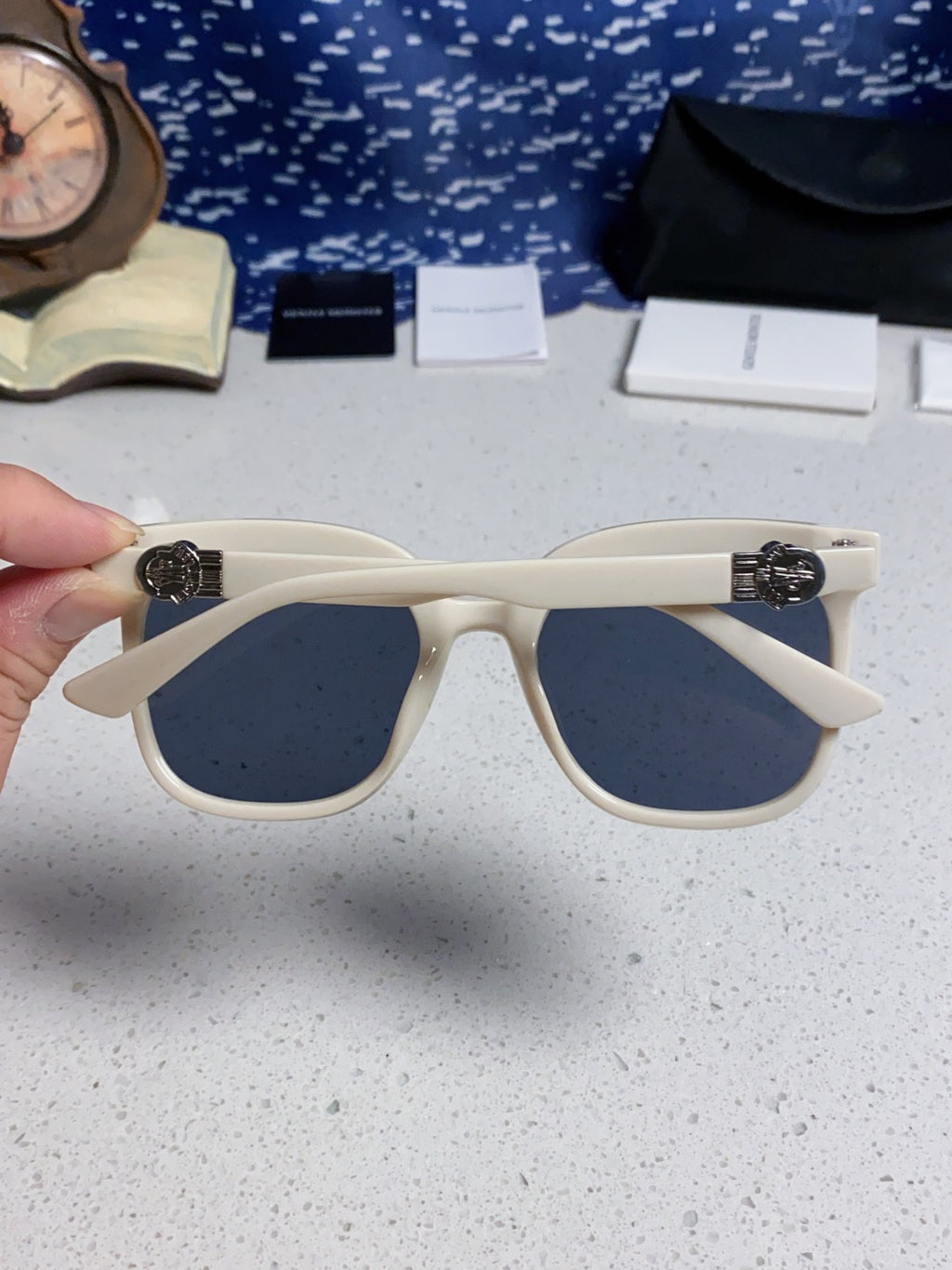Gentle Monster SWIPE4 Square Black Lens Sunglasses for Men & Women - 416492 - detail image 5