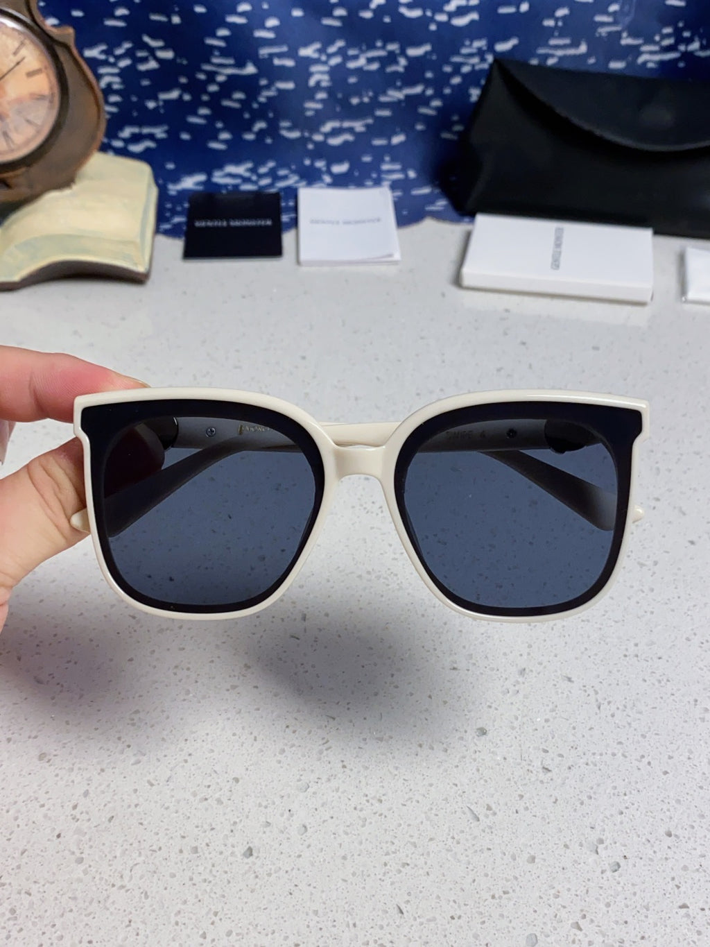 Gentle Monster SWIPE4 Square Black Lens Sunglasses for Men & Women - 416492 - detail image 4