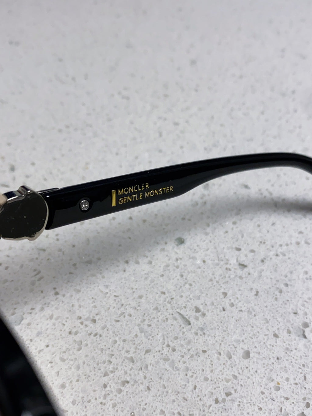 Gentle Monster SWIPE4 Square Gray Lens Sunglasses for Men & Women - detail image 8