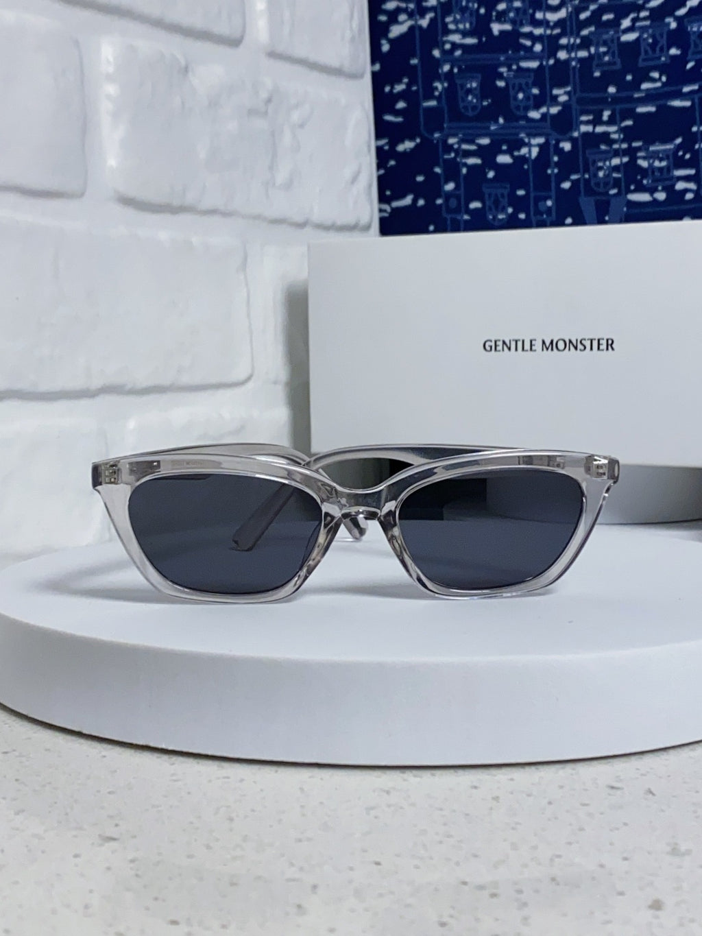 Gentle Monster LOTI Blue-Light Cat-Eye Silver Lens Sunglasses for Men - 432921 - detail image 2