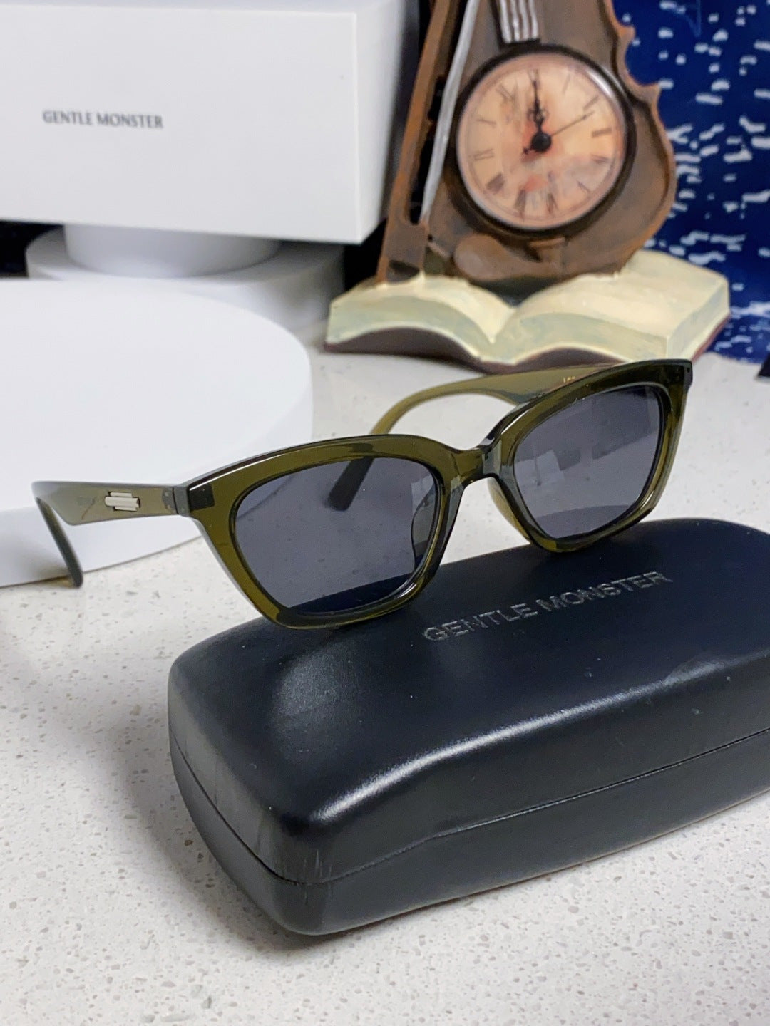 Gentle Monster LOTI Blue-Light Cat-Eye Black Lens Sunglasses for Men - 432922 - detail image 10