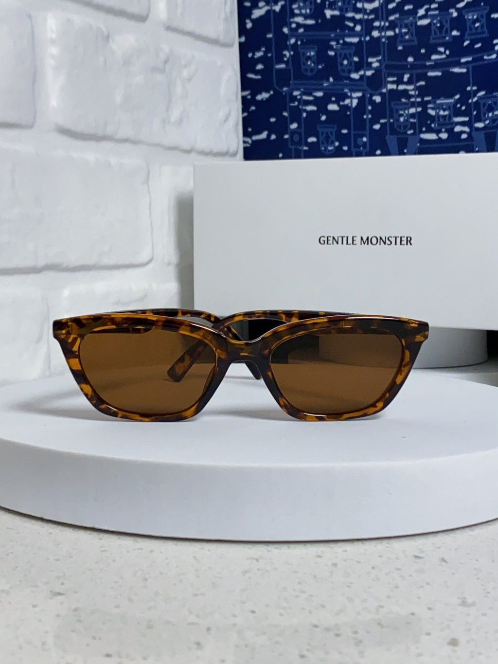 Gentle Monster LOTI Blue-Light Cat-Eye Brown Lens Sunglasses for Men & Women - detail image 2