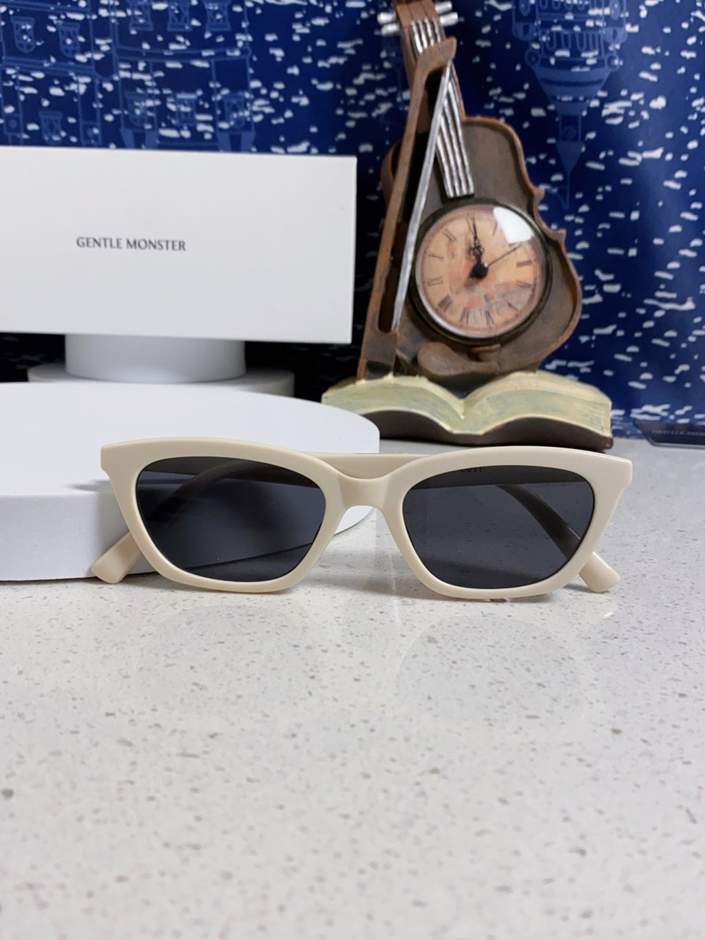 Gentle Monster LOTI Blue-Light Cat-Eye Silver Lens Sunglasses for Men - 432924 - detail image 9