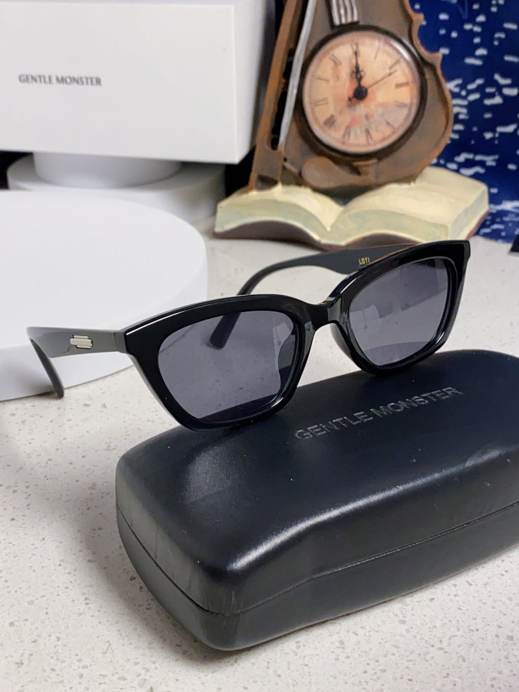 Gentle Monster LOTI Blue-Light Cat-Eye Red Lens Sunglasses for Men & - 432925 - detail image 10
