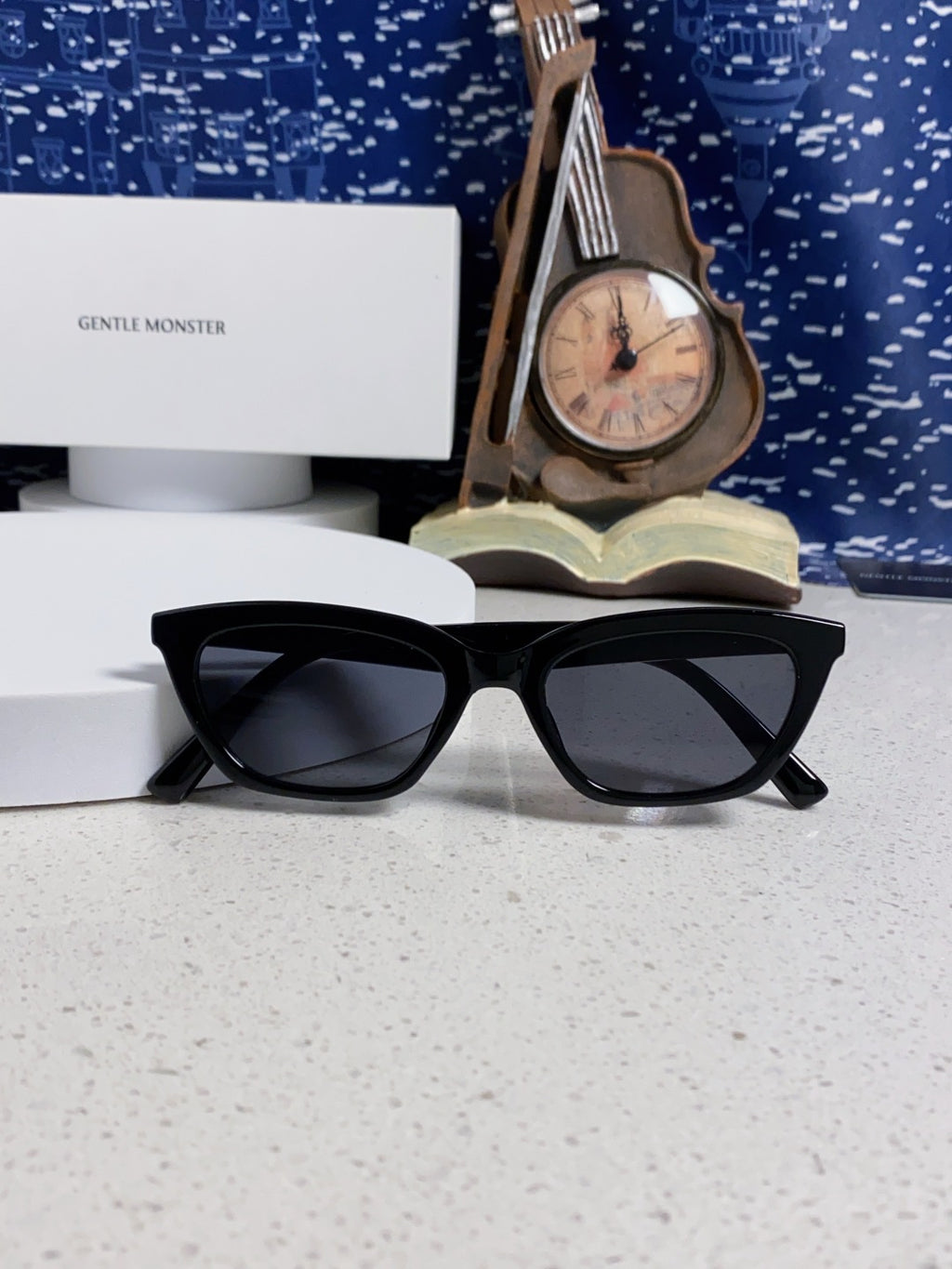 Gentle Monster LOTI Blue-Light Cat-Eye Red Lens Sunglasses for Men & Women - detail image 9