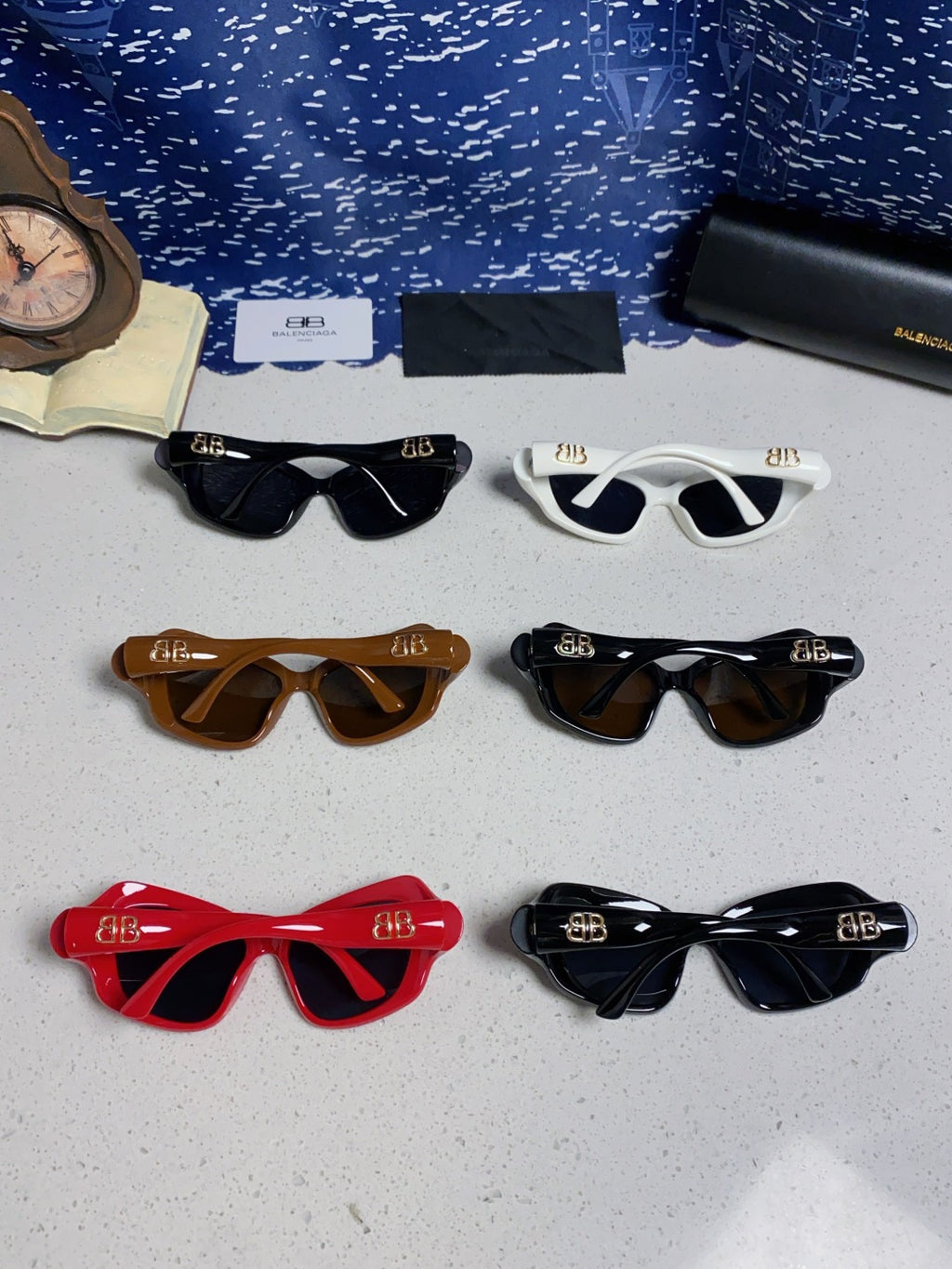 Balenciaga Oversized Brown Lens Sunglasses for Women - 432532 - detail image 11