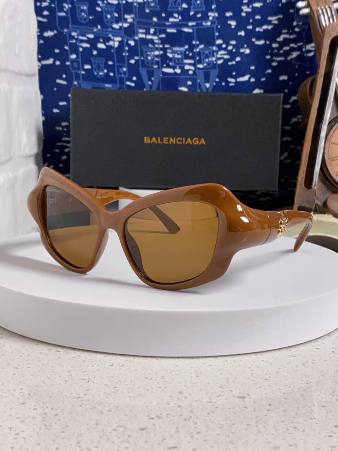 Balenciaga Oversized Brown Lens Sunglasses for Women - 432529