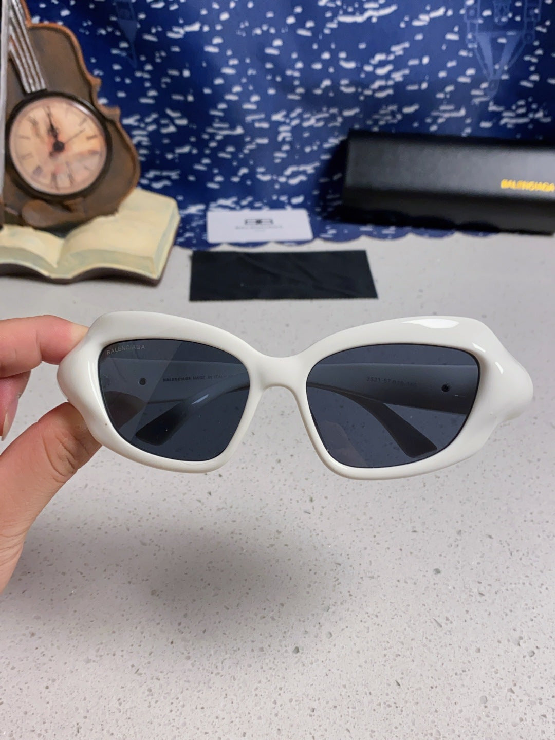 Balenciaga Oversized Silver Lens Sunglasses for Women - 432531 - detail image 4