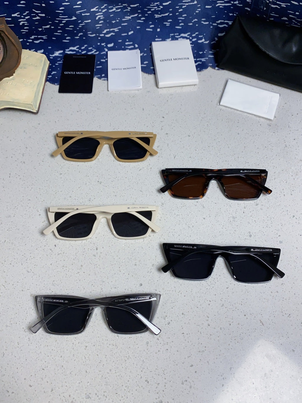 Gentle Monster TALIN Cat-Eye Black Lens Sunglasses for Men & Women - detail image 11