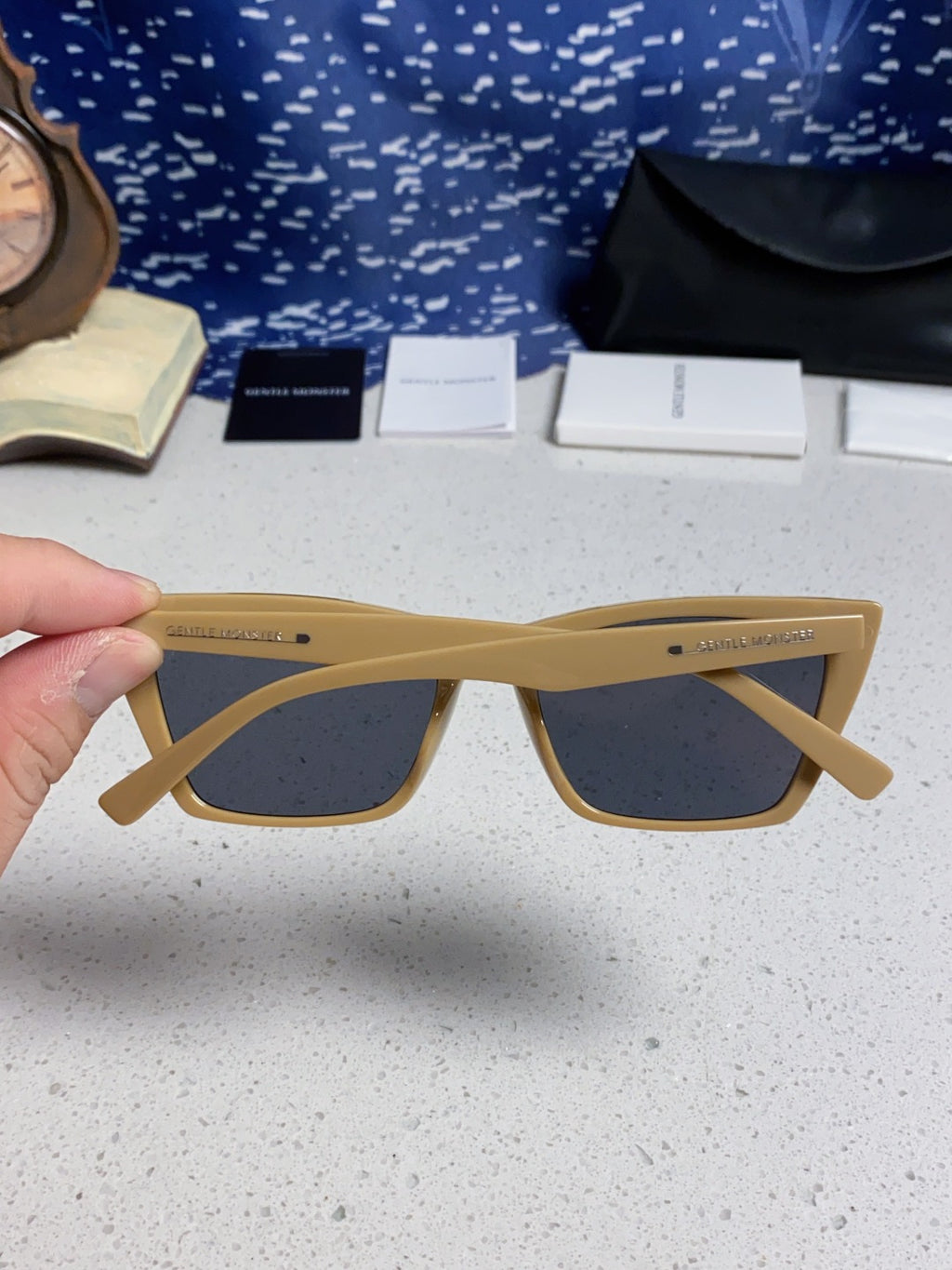 Gentle Monster TALIN Cat-Eye Brown Lens Sunglasses for Men & Women - 488059 - detail image 5